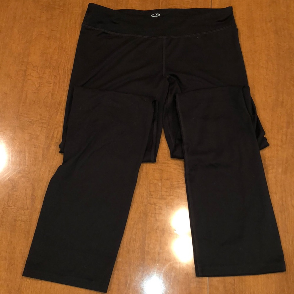 Black flare yoga pants